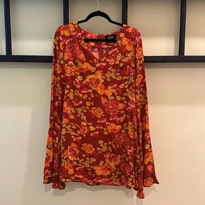 Medium Floral Mini Dress with Wide Long Sleeves